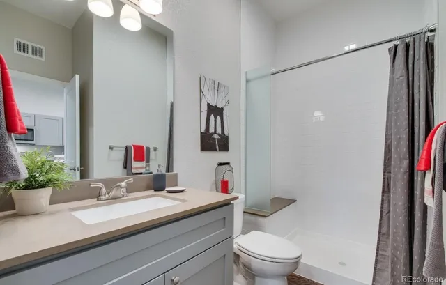 $1,750 | 300 South Logan Street, Unit 210, Denver, CO 80209