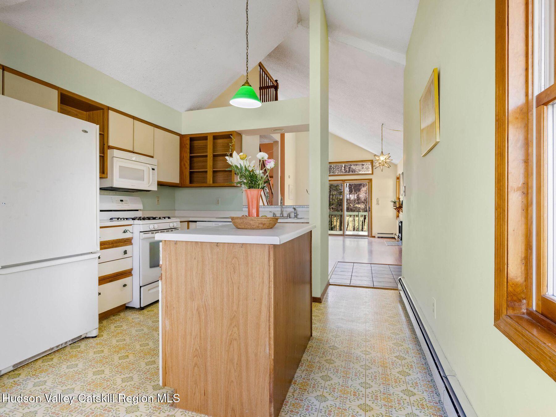 16 Red Maple Road Saugerties, NY 12477 - Photo 9 of 25 photo_online_032