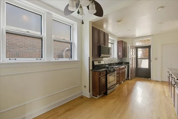 $2,460 | 7409 North Claremont Avenue, Unit 1, Chicago, IL 60645