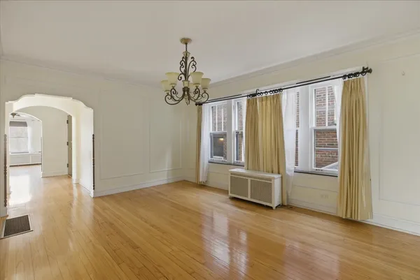 $2,460 | 7409 North Claremont Avenue, Unit 1, Chicago, IL 60645