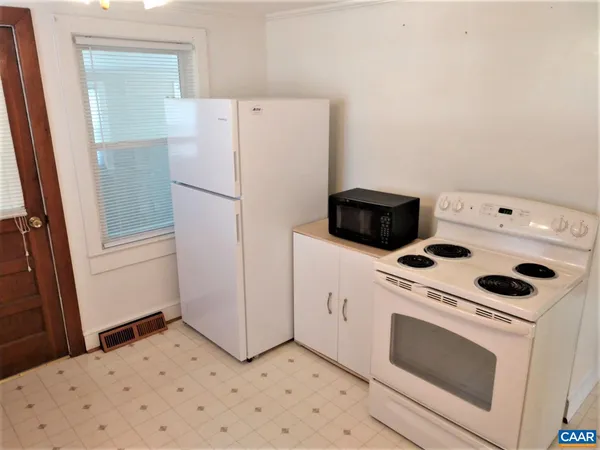 $1,750 | 2931 Browns Gap Turnpike, Crozet, VA 22932