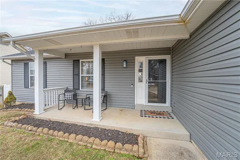 $275,000 | 1962 Birchwood Drive, Barnhart, MO 63012