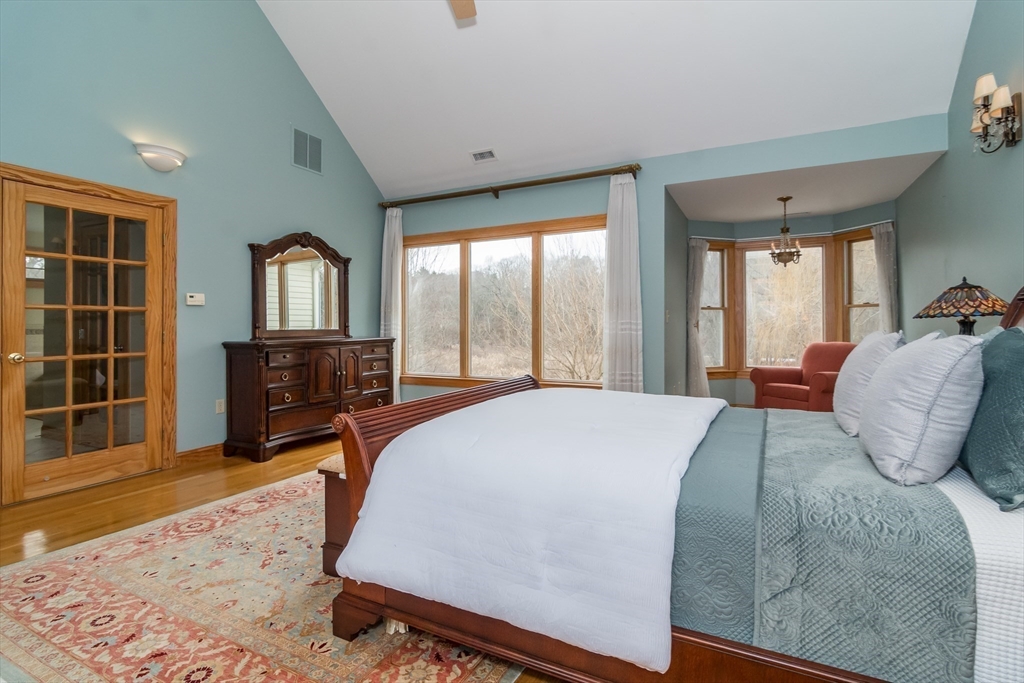 65 Riverview Circle Wayland, MA 01778 - Photo 12 of 22