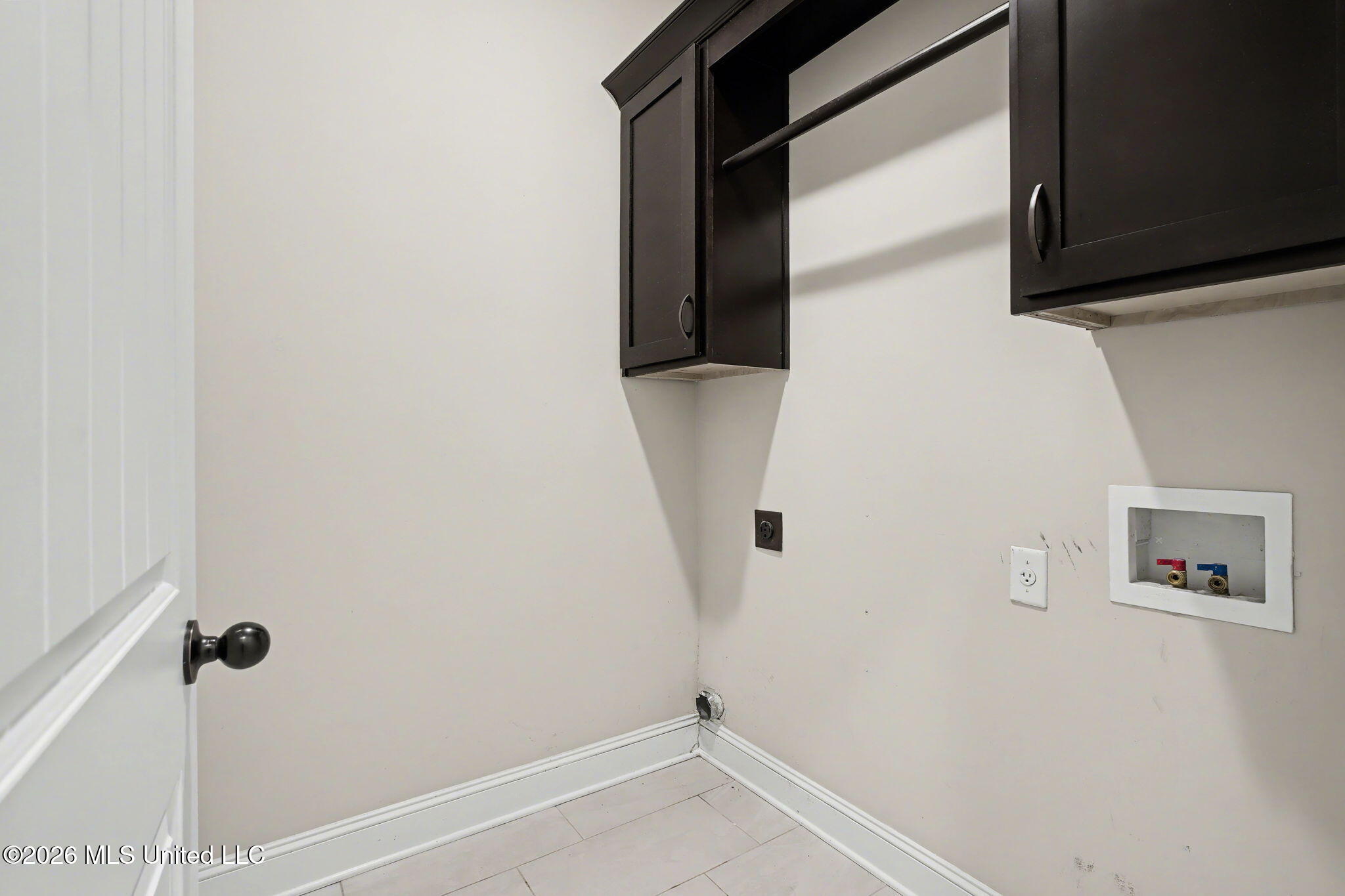 1567 Eden Crossing Hernando, MS 38632 - Photo 26 of 47 Laundry Room