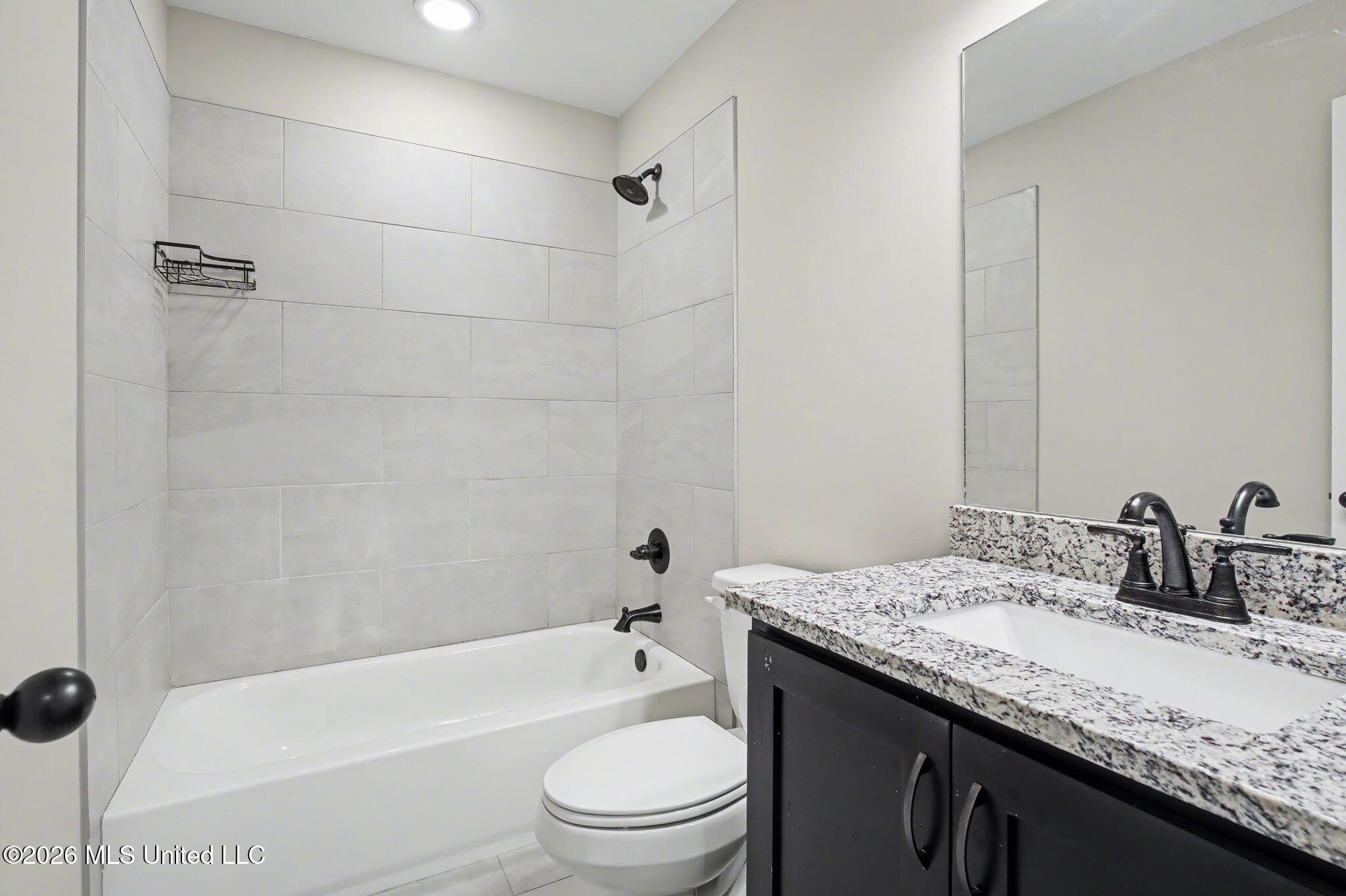 1567 Eden Crossing Hernando, MS 38632 - Photo 33 of 47 Bathroom 3