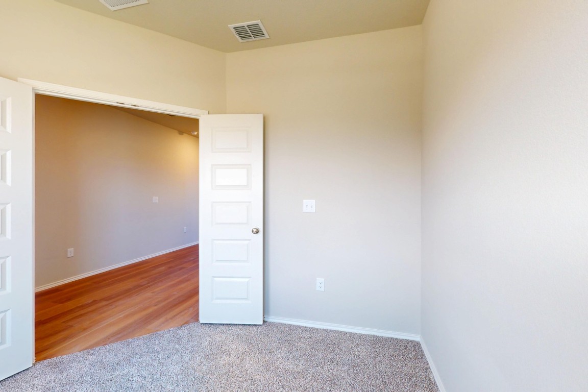 12300 Dillon Fls Drive Austin, TX 78747 - Photo 13 of 40