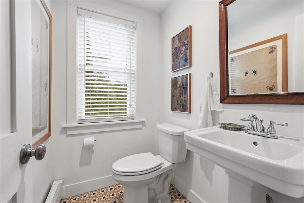 26 Winter Street, Unit 26 Easthampton, MA 01027 - Photo 18 of 34