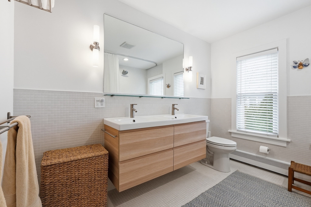26 Winter Street, Unit 26 Easthampton, MA 01027 - Photo 24 of 34