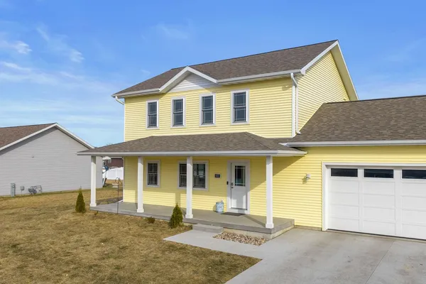 $439,000 | 602 Eisenhower Street, Baraboo, WI 53913