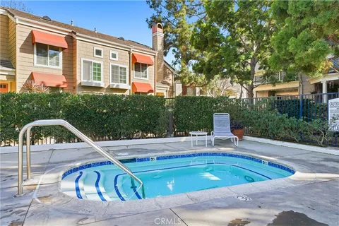 $899,000 | 19401 Sunray Lane, Unit 204, Huntington Beach, CA 92648