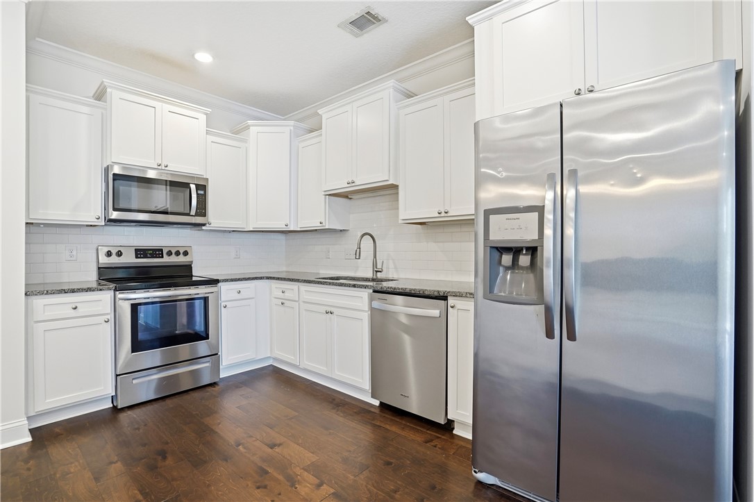 607 Mariners Circle St. Simons Island, GA 31522 - Photo 10 of 43