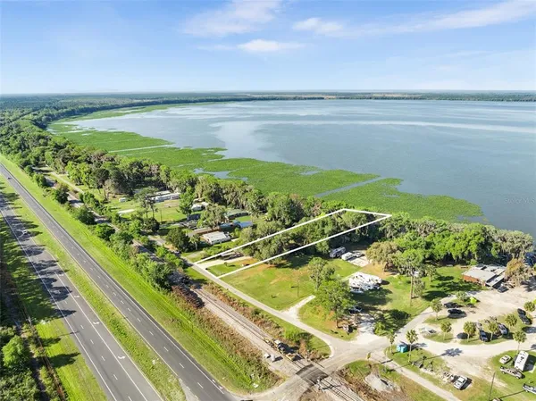 $295,000 | 15026 Highway 301, Hawthorne, FL 32640