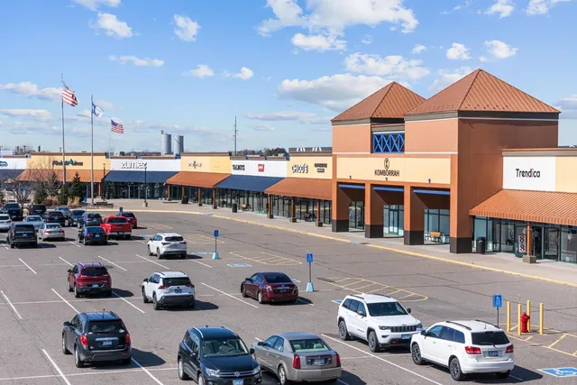 $574,000 | 7249 Large Avenue Northeast, Otsego, MN 55301