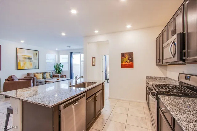 $2,950 | 9858 West Meranto Avenue, Las Vegas, NV 89178