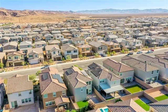 $2,950 | 9858 West Meranto Avenue, Las Vegas, NV 89178