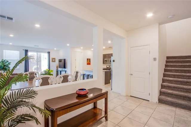 $2,950 | 9858 West Meranto Avenue, Las Vegas, NV 89178