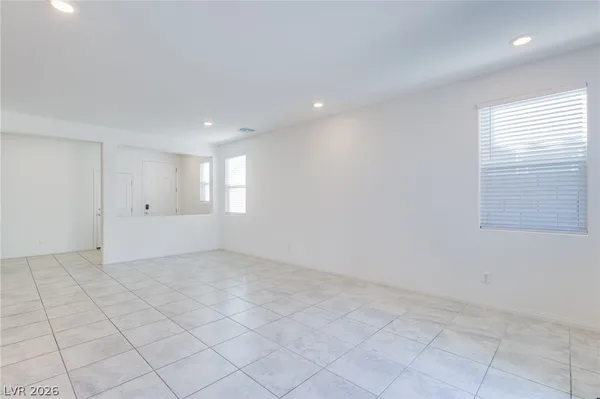 $2,950 | 9858 West Meranto Avenue, Las Vegas, NV 89178