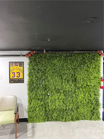 $1,600 | 154 West 1st Street, Pomona, CA 91766