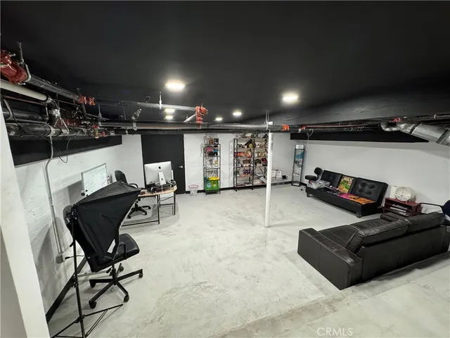 $1,600 | 154 West 1st Street, Pomona, CA 91766