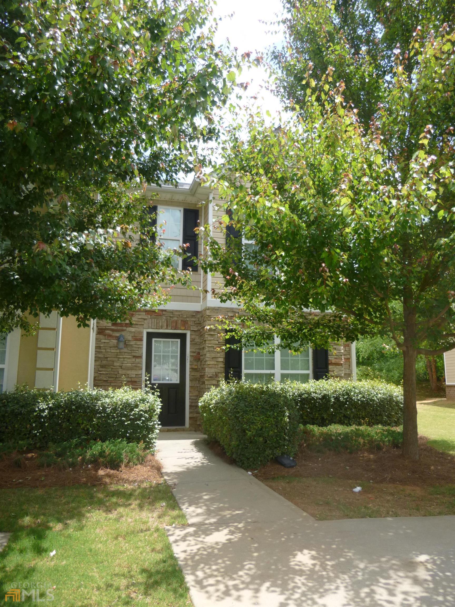 1962 Grove Way Hampton, GA 30228 - Photo 2 of 9