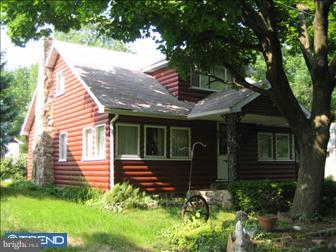 2217 Hillside Road Slatington, PA 18080 - Photo 2 of 6 Exterior Front