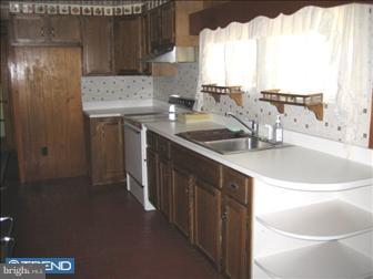 2217 Hillside Road Slatington, PA 18080 - Photo 4 of 6 Kitchen
