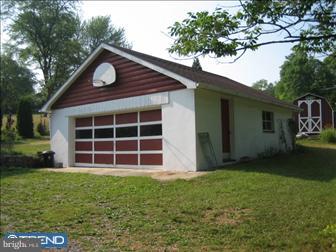 2217 Hillside Road Slatington, PA 18080 - Photo 5 of 6 Exterior