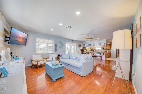 $589,900 | 3358 Minnow Creek Drive, Hernando Beach, FL 34607