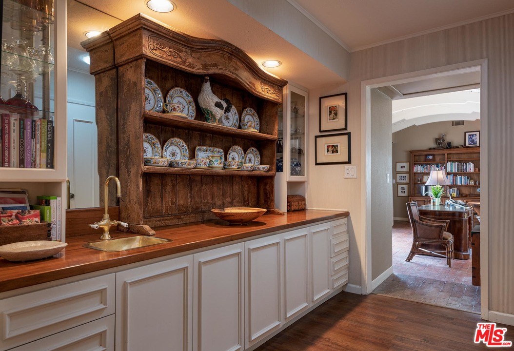 7475 Shepard Mesa Road Carpinteria, CA 93013 - Photo 9 of 27 Gallery Image 9