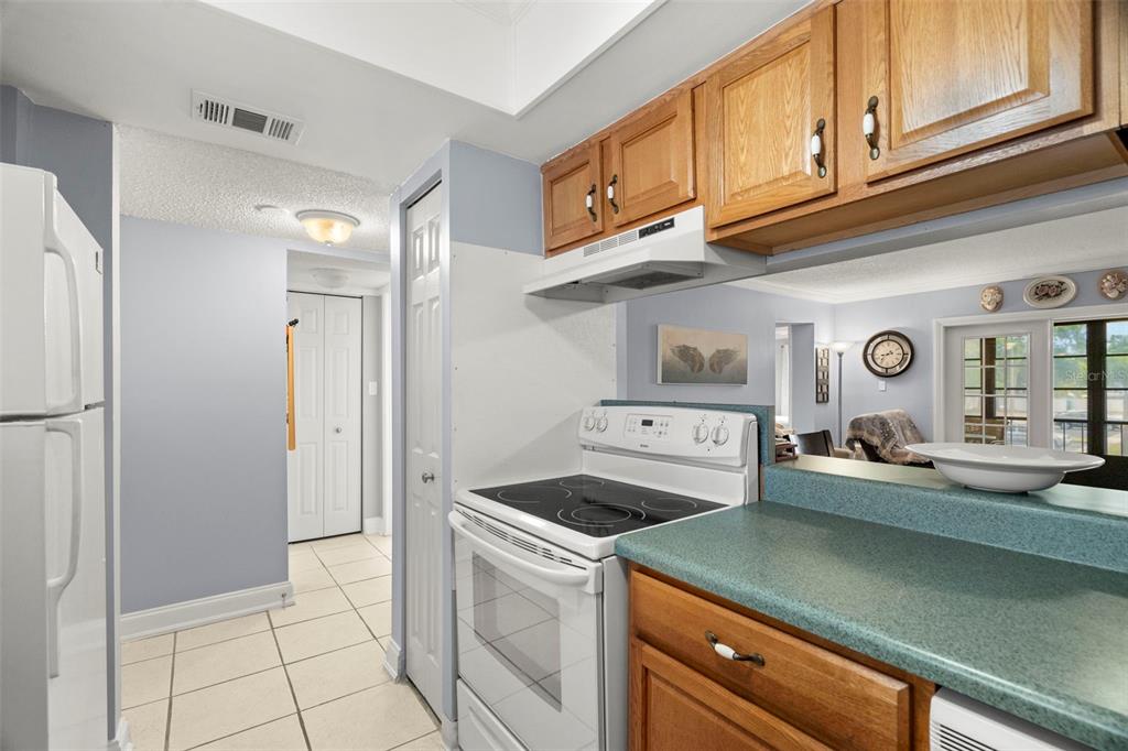 7701 Starkey Road, Unit 332 Seminole, FL 33777 - Photo 10 of 31