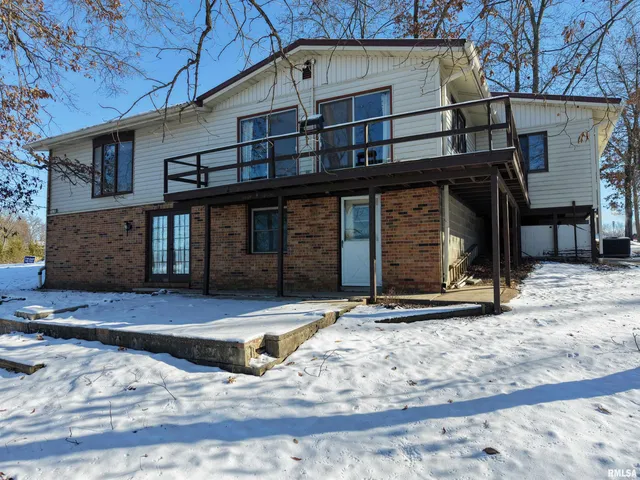 $625,000 | 15981 Hillcrest Drive, Effingham, IL 62401