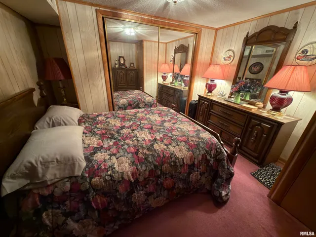 $625,000 | 15981 Hillcrest Drive, Effingham, IL 62401