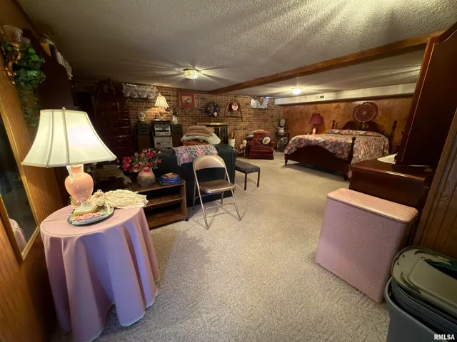 $625,000 | 15981 Hillcrest Drive, Effingham, IL 62401