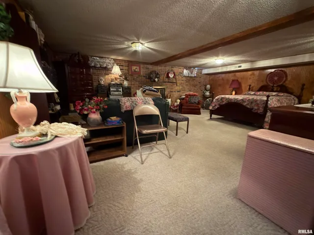 $625,000 | 15981 Hillcrest Drive, Effingham, IL 62401