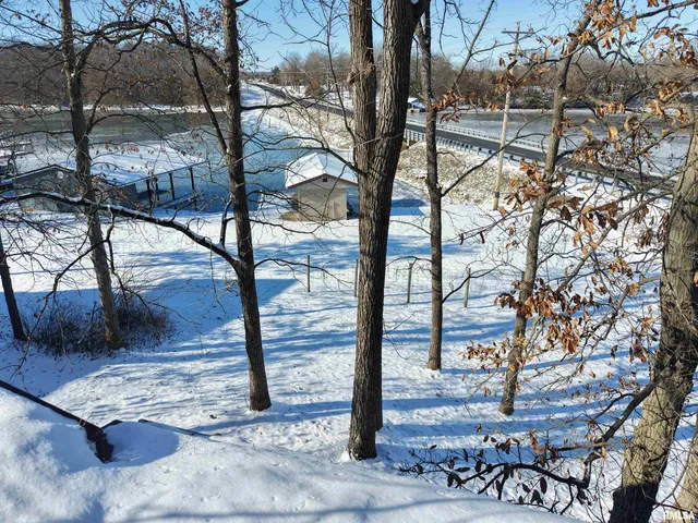 $625,000 | 15981 Hillcrest Drive, Effingham, IL 62401