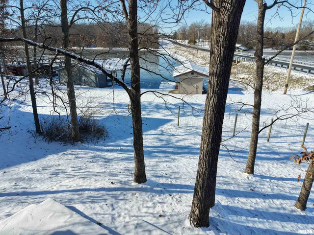 $625,000 | 15981 Hillcrest Drive, Effingham, IL 62401