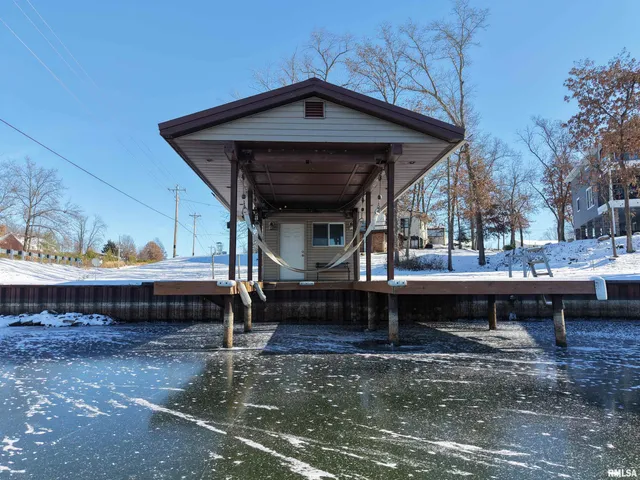 $625,000 | 15981 Hillcrest Drive, Effingham, IL 62401