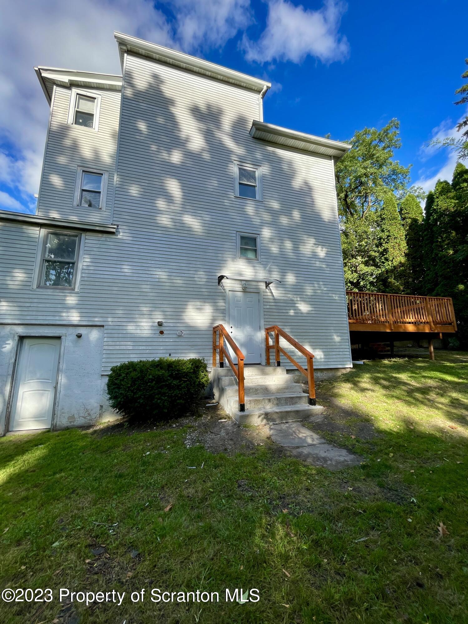 1216 Marion Street Scranton, PA 18509 - Photo 35 of 37 20231013_195638929_iOS