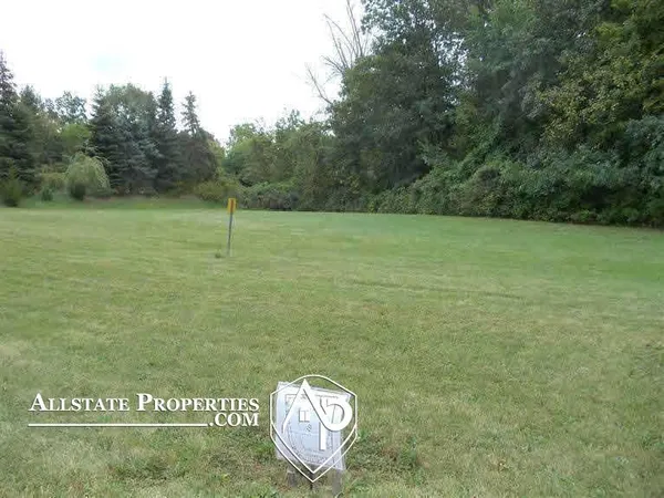 $59,900 | 10460 Golfview Court, Davison, MI 48423