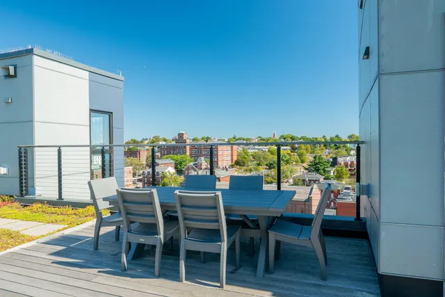 $799,000 | 167 Newbury Street, Unit 206, Portland, ME 04101