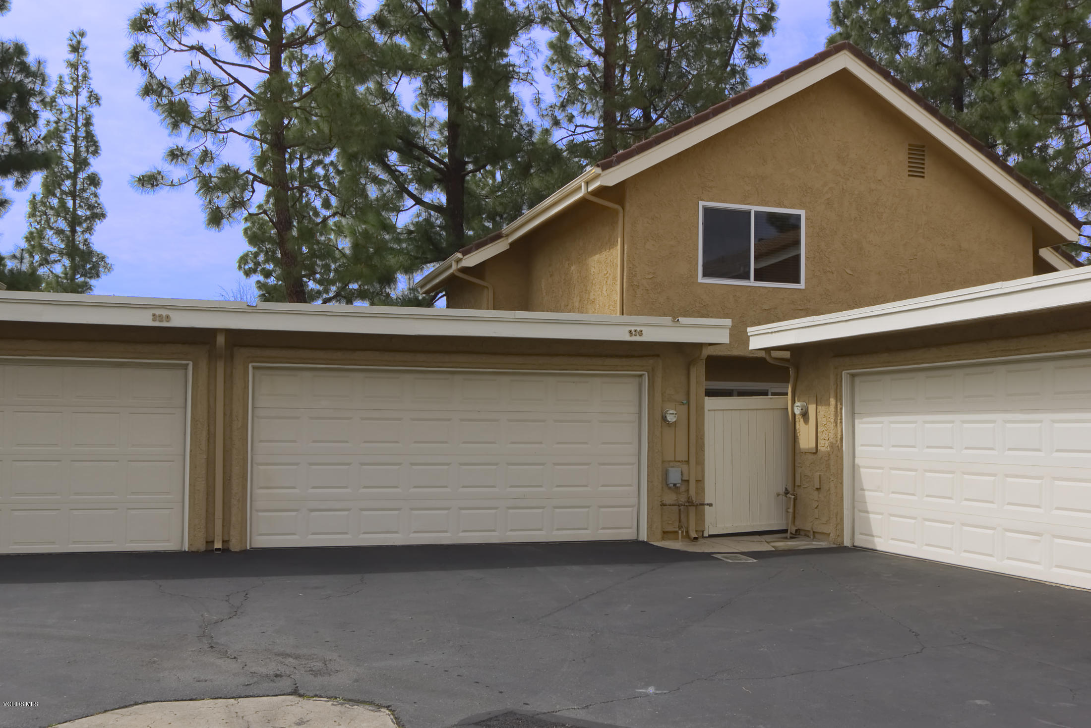 326 Kanan Road Oak Park, CA 91377 - Photo 32 of 35 garage:back gate entrance