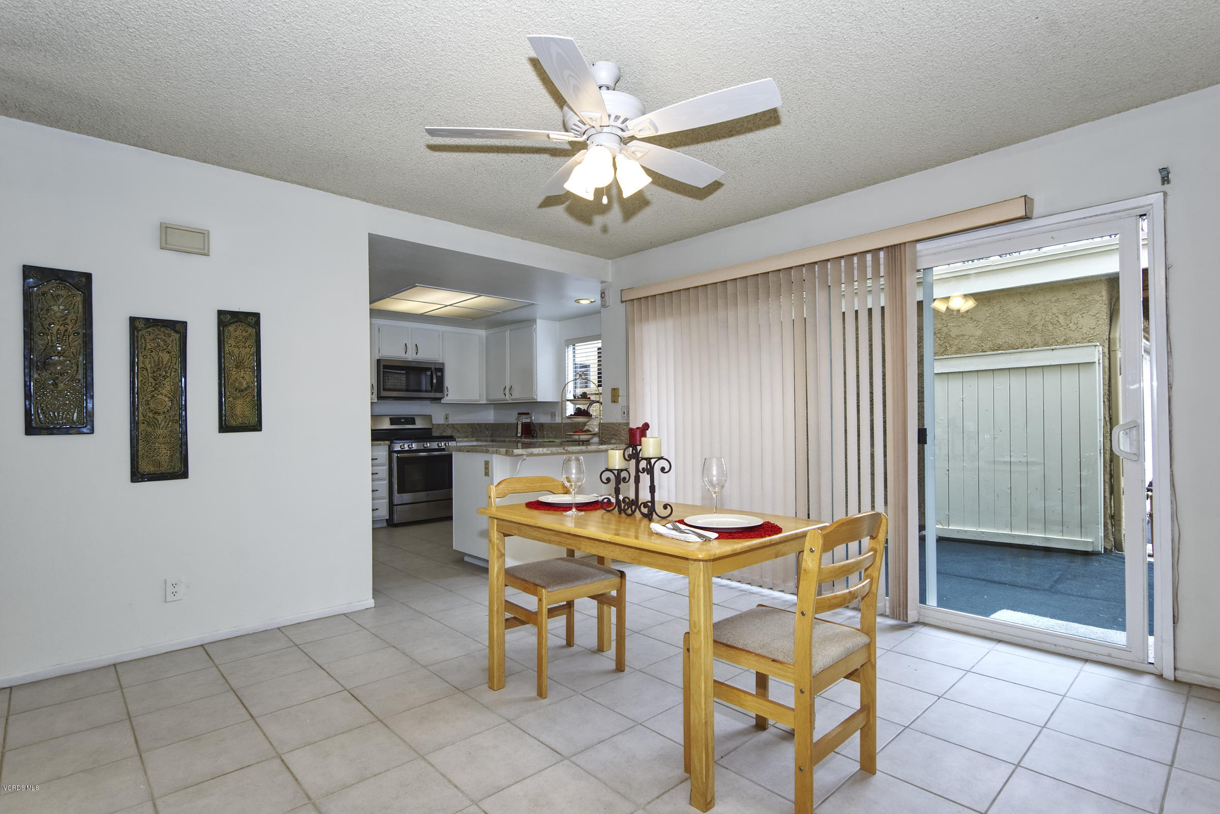 326 Kanan Road Oak Park, CA 91377 - Photo 7 of 35 dining room