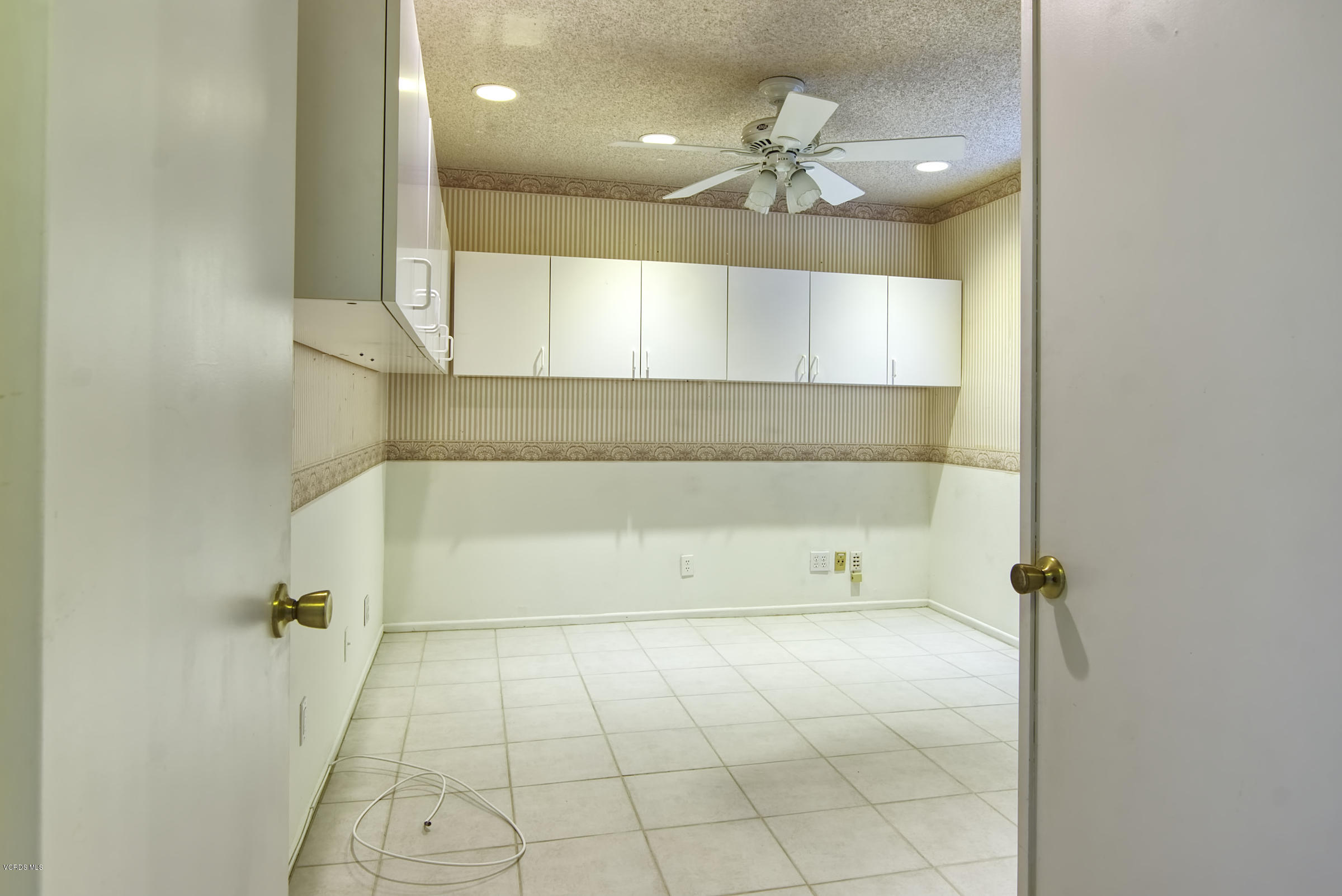 326 Kanan Road Oak Park, CA 91377 - Photo 8 of 35 downstairs bedroom:office
