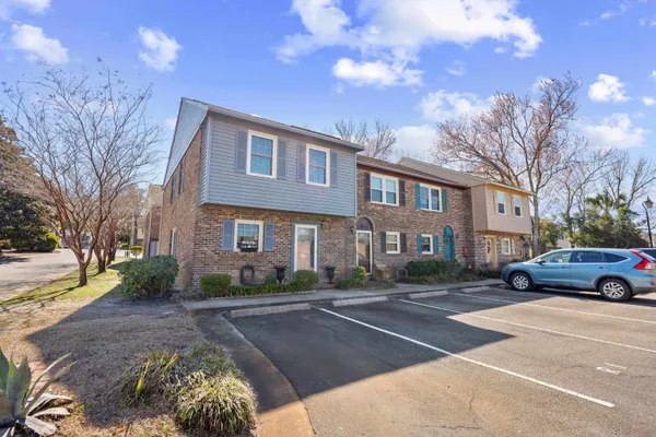 $229,900 | 830 44th Avenue North, Unit R1, Myrtle Beach, SC 29577