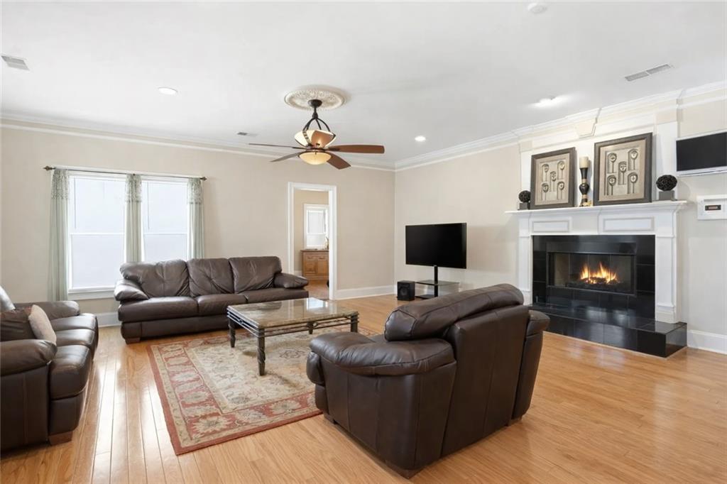 6279 Giles Road Lithonia, GA 30058 - Photo 3 of 39