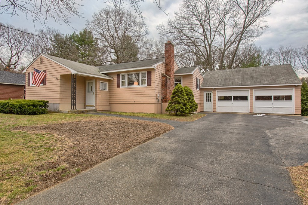 4 Loumac Road Wilmington, MA 01887 - Photo 1 of 26 Gallery Image 1