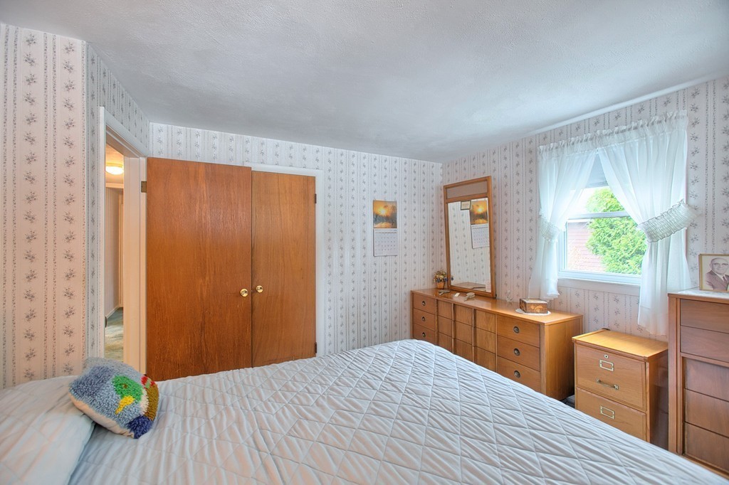 4 Loumac Road Wilmington, MA 01887 - Photo 11 of 26 Gallery Image 11