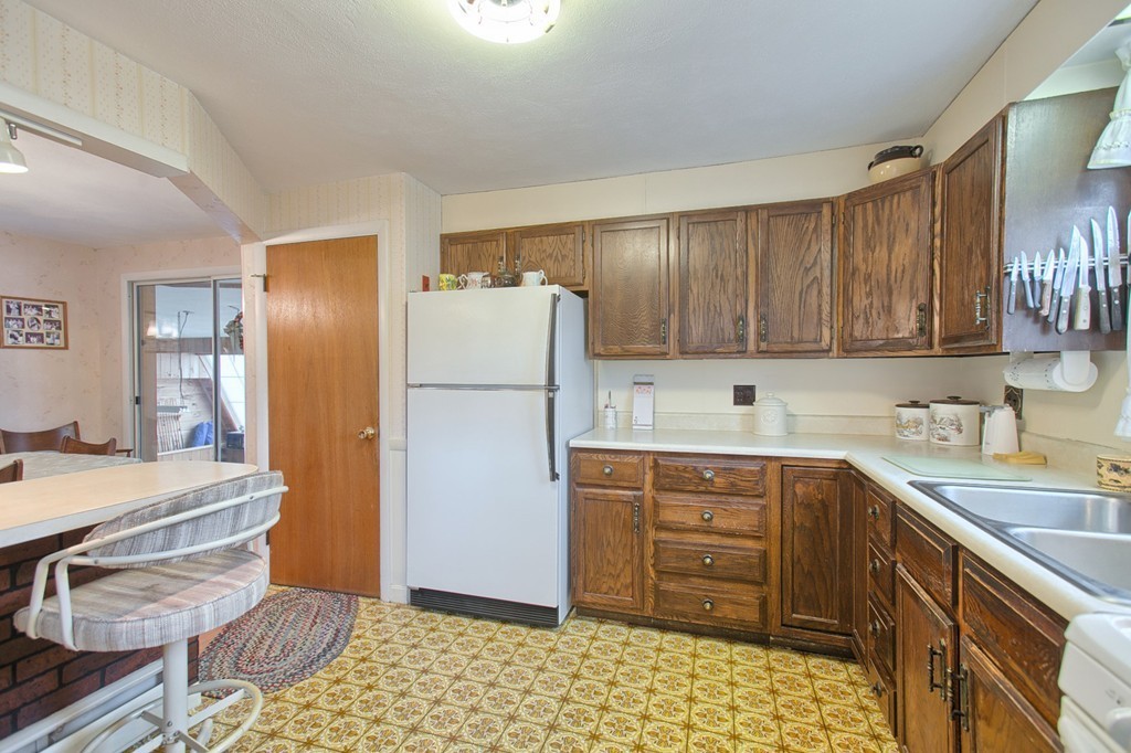 4 Loumac Road Wilmington, MA 01887 - Photo 4 of 26 Gallery Image 4