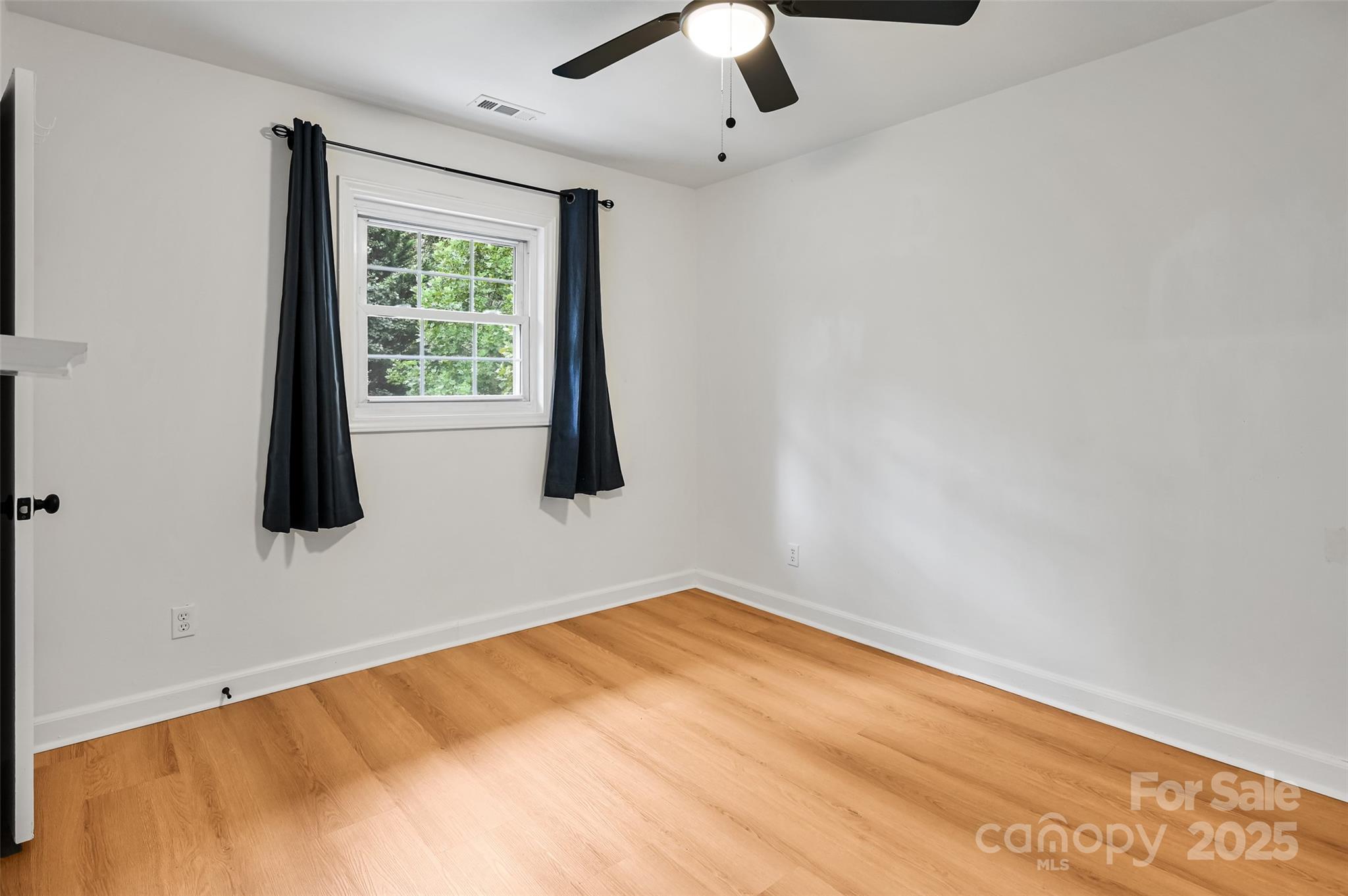 33 Monte Vista Road Candler, NC 28715 - Photo 14 of 38 Gallery Image 14