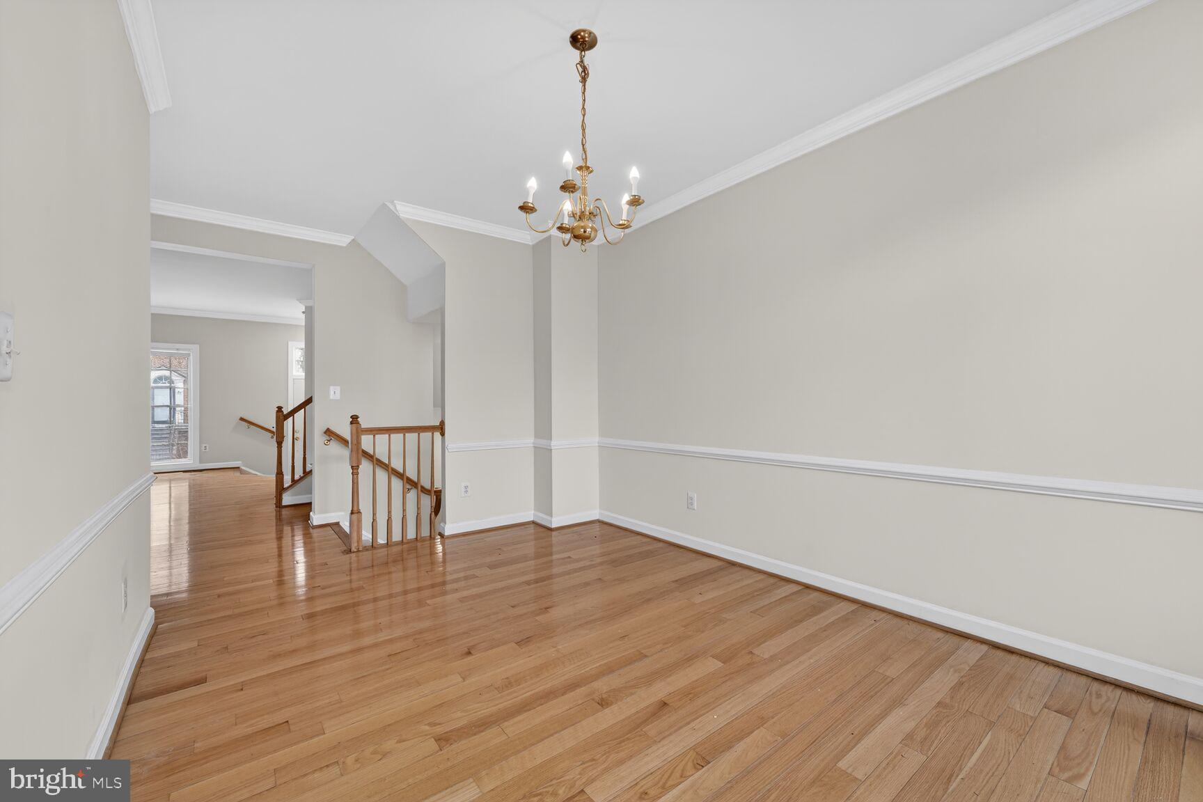 6652 Debra Lu Way Springfield, VA 22150 - Photo 9 of 36